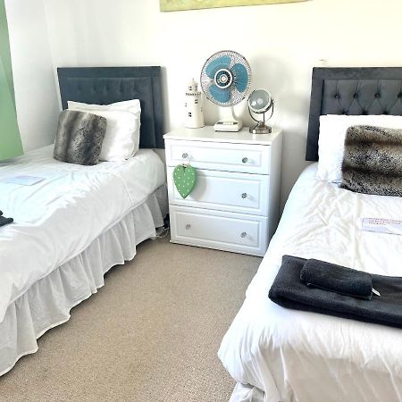 Stunning Beach Front House - Sleeps 6プスヘリ エクステリア 写真