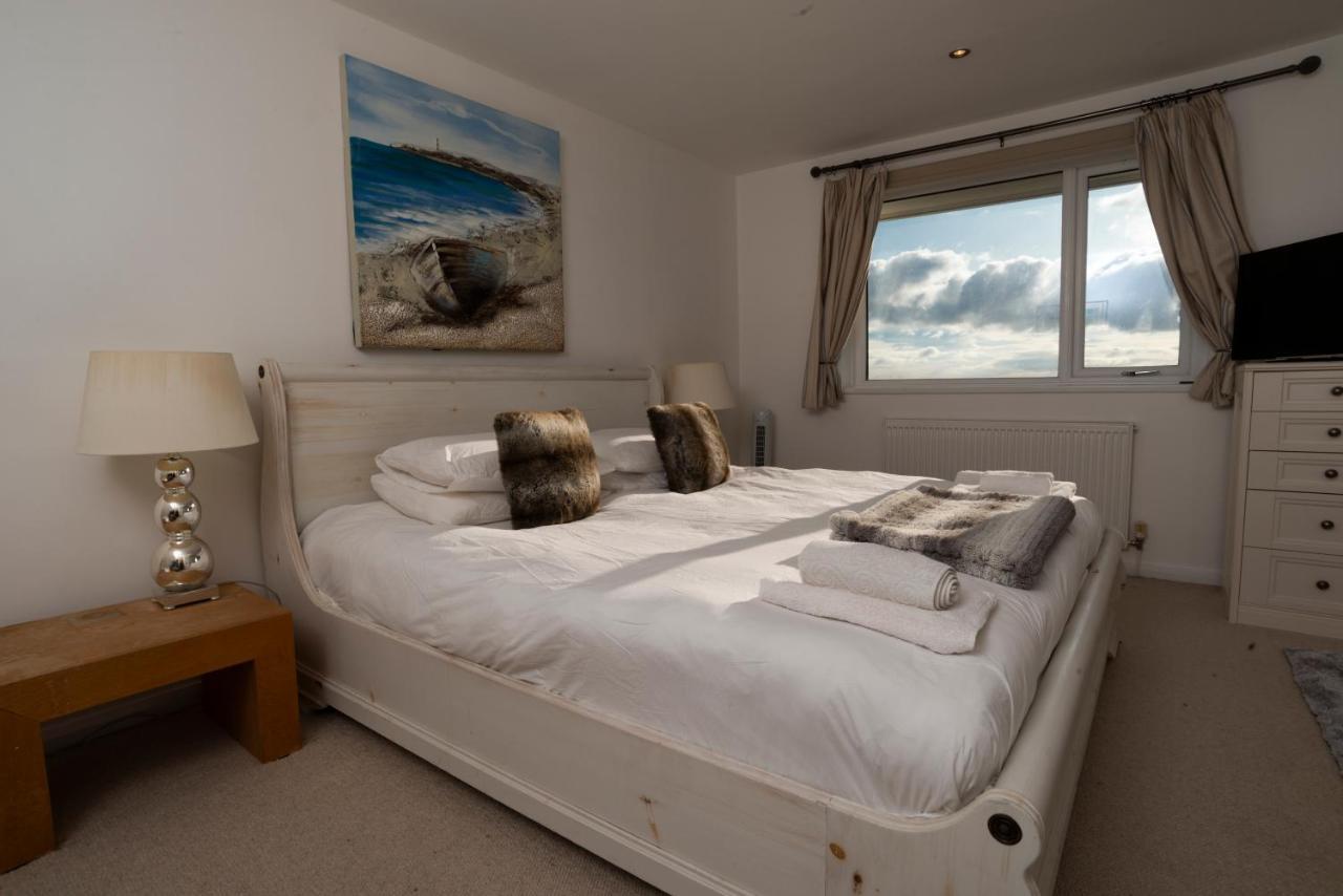 Stunning Beach Front House - Sleeps 6プスヘリ エクステリア 写真