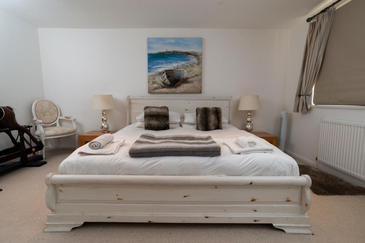 Stunning Beach Front House - Sleeps 6プスヘリ エクステリア 写真