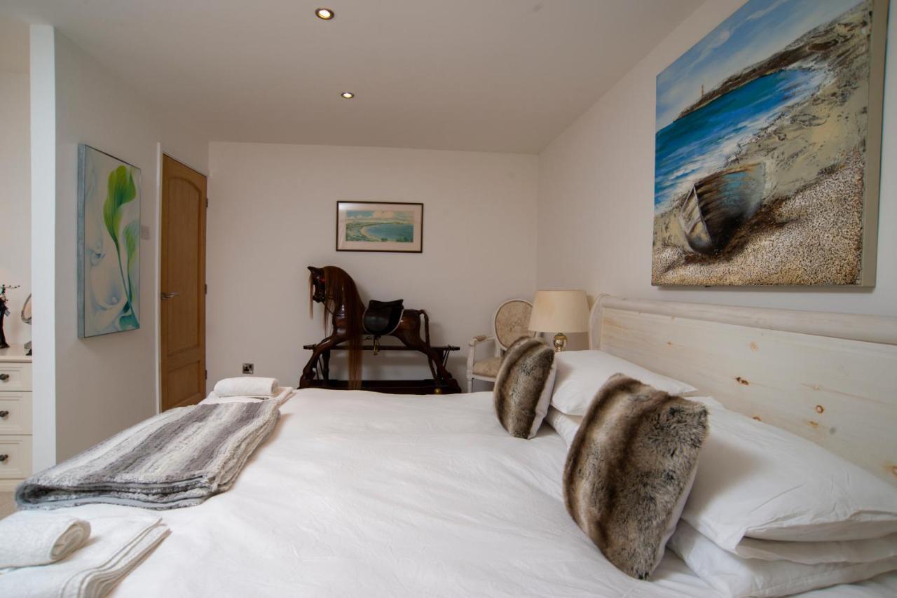 Stunning Beach Front House - Sleeps 6プスヘリ エクステリア 写真